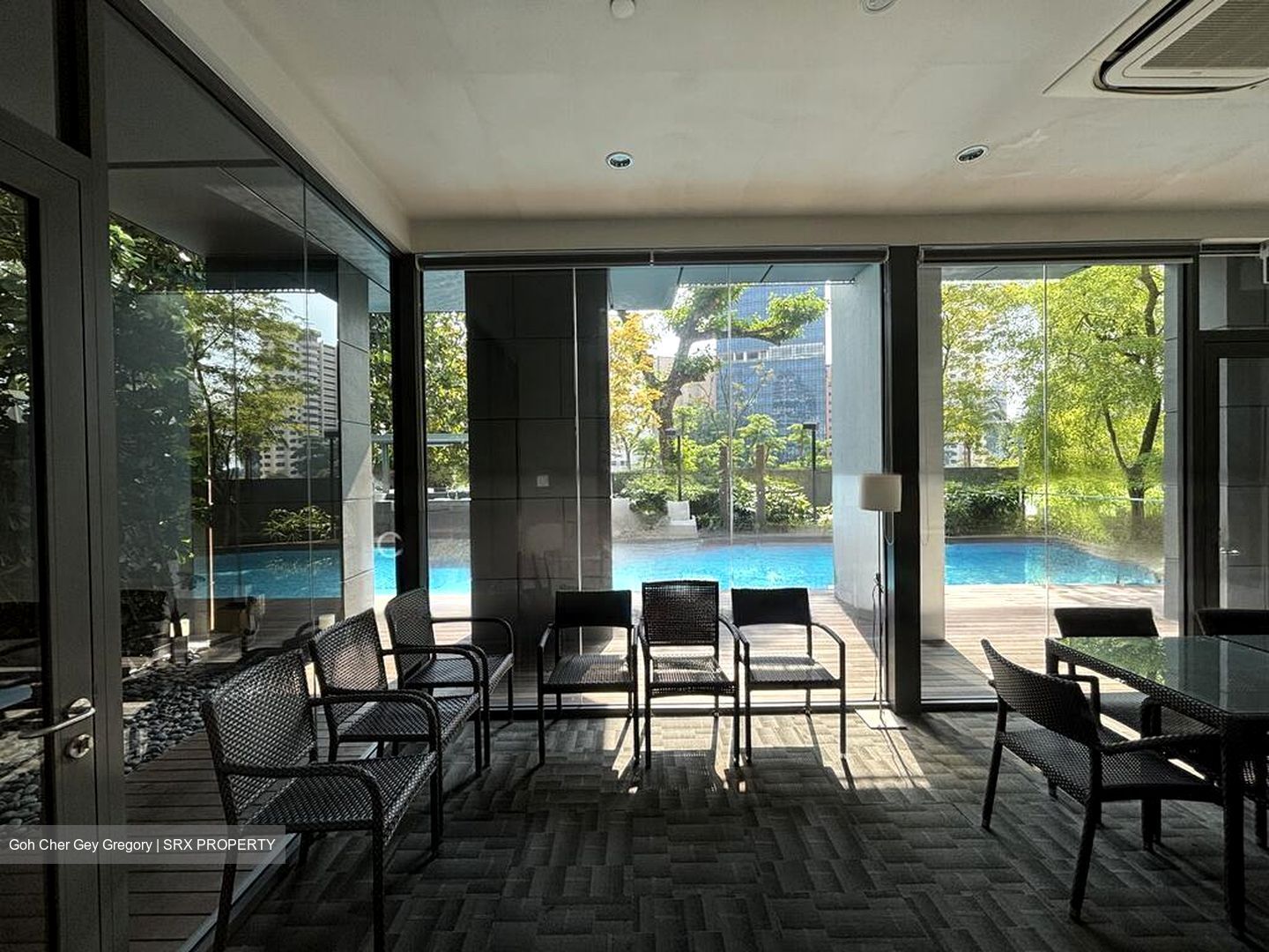 The Peak @ Cairnhill II (D9), Apartment #528066121